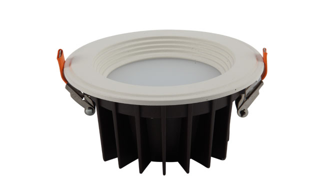 華輝照明LED筒燈驅動為恒流隔離外置驅動,便于安裝維護,與光源板實現完美匹配。 華輝照明LED筒燈驅動為恒流隔離外置驅動,便于安裝維護,與光源板實現完美匹配。