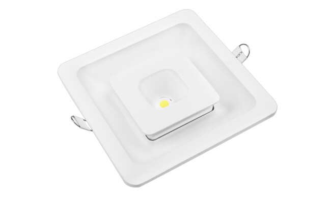 華輝照明專業生產LED筒燈,COB筒燈,全國行業領先,服務過全國各類工程達2000家。 華輝照明專業生產LED筒燈,COB筒燈,全國行業領先,服務過全國各類工程達2000家。