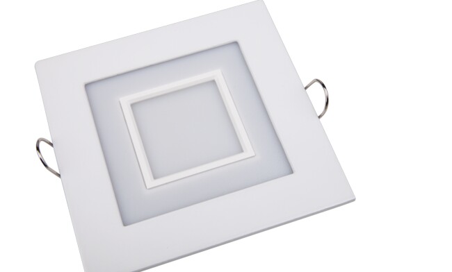 選擇華輝照明面板燈,led面板燈,面板燈廠家,直發(fā)光面板燈，側(cè)發(fā)光面板燈，造就高端大氣上檔次氛圍。