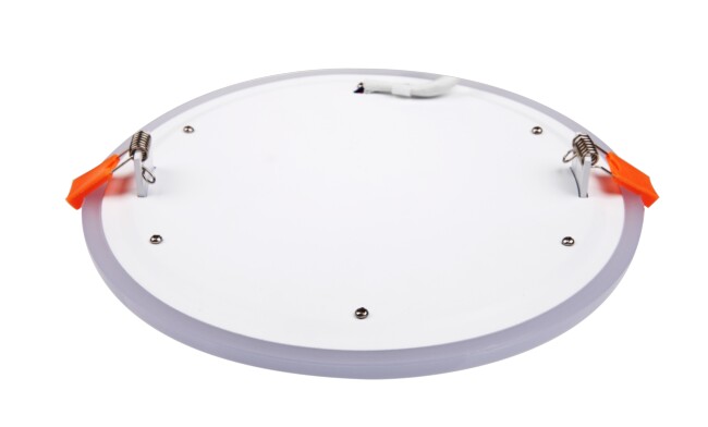 華輝照明產(chǎn)品有：面板燈,led面板燈,面板燈廠家,直發(fā)光面板燈，側(cè)發(fā)光面板燈高P無(wú)頻閃LED面板燈，光效均勻、柔和，無(wú)眩光。