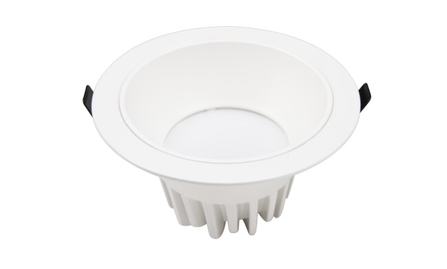 華輝照明LED筒燈驅動為恒流隔離外置驅動，便于安裝維護，與光源板實現完美匹配。