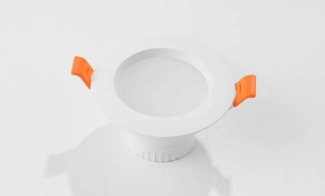 3"一體化雙色筒燈 調(diào)光調(diào)色LED筒燈 開孔 ¢85mm 3"一體化雙色筒燈 調(diào)光調(diào)色LED筒燈 開孔 ¢85mm